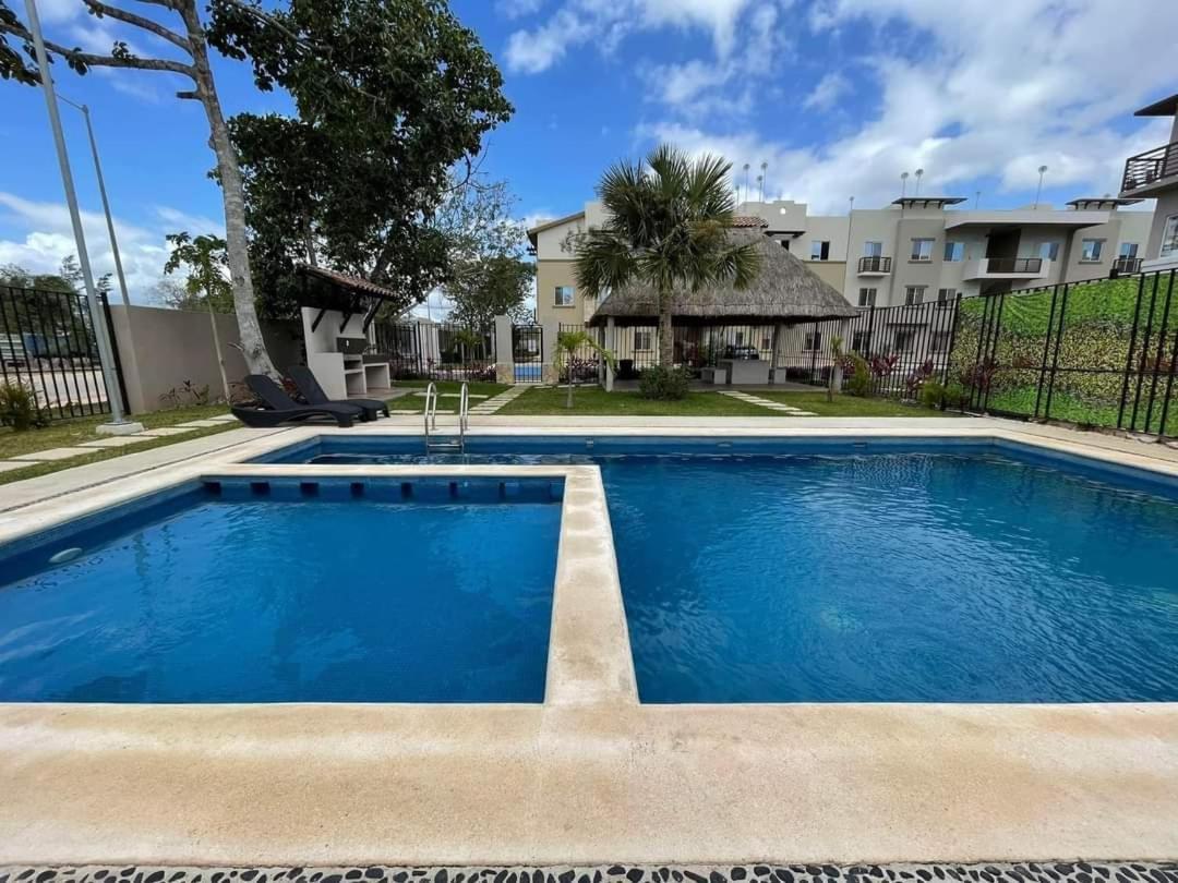 Comodo Departamento En Playa Del Carmen Esterno foto