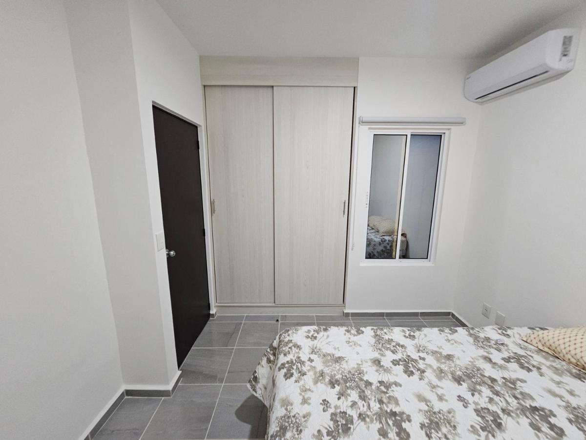 Comodo Departamento En Playa Del Carmen Esterno foto