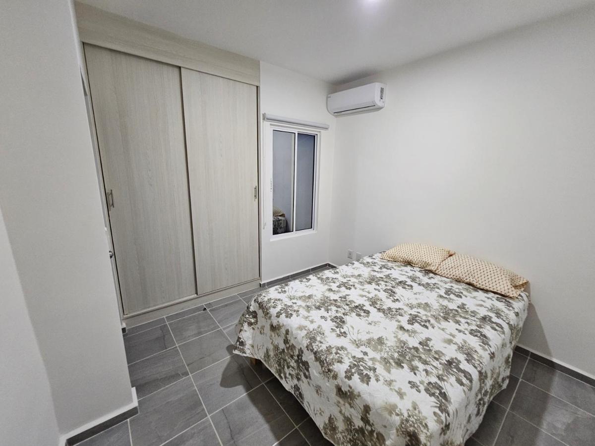 Comodo Departamento En Playa Del Carmen Esterno foto